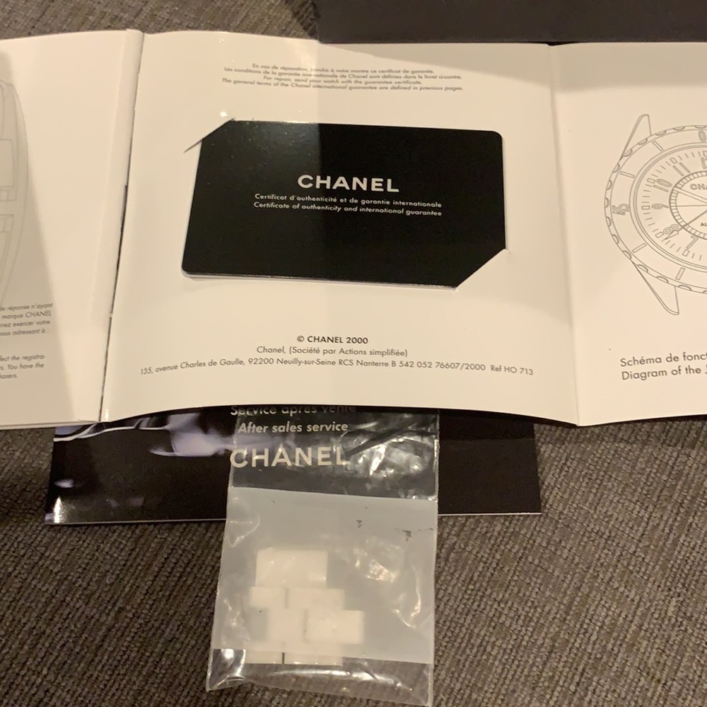 Chanel J12 Watch - Picture 5 of 5
